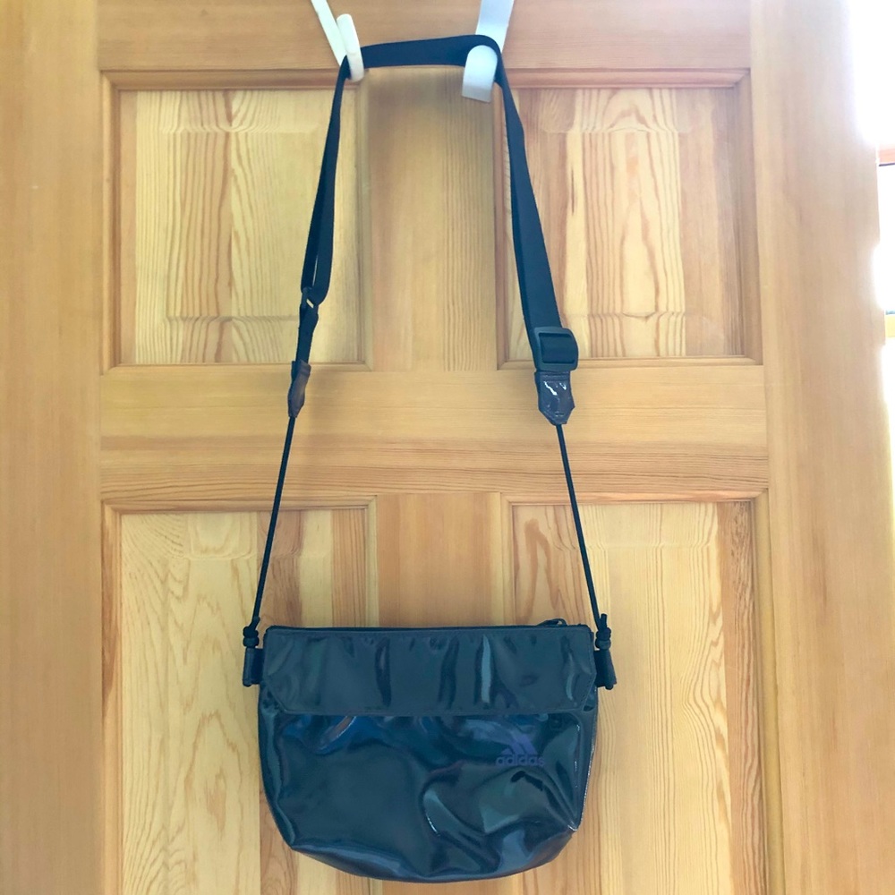 NWOT adidas purple shoulder bag w/adjustable strap